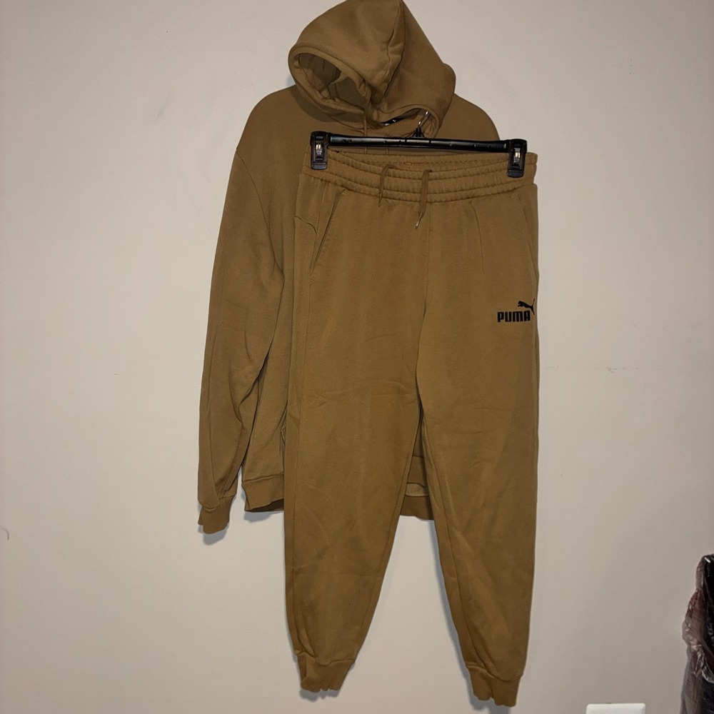 Puma Mens 2pc Sweatsuit Set Tan Hoodie XL Jogger Sweatpants M Bundle